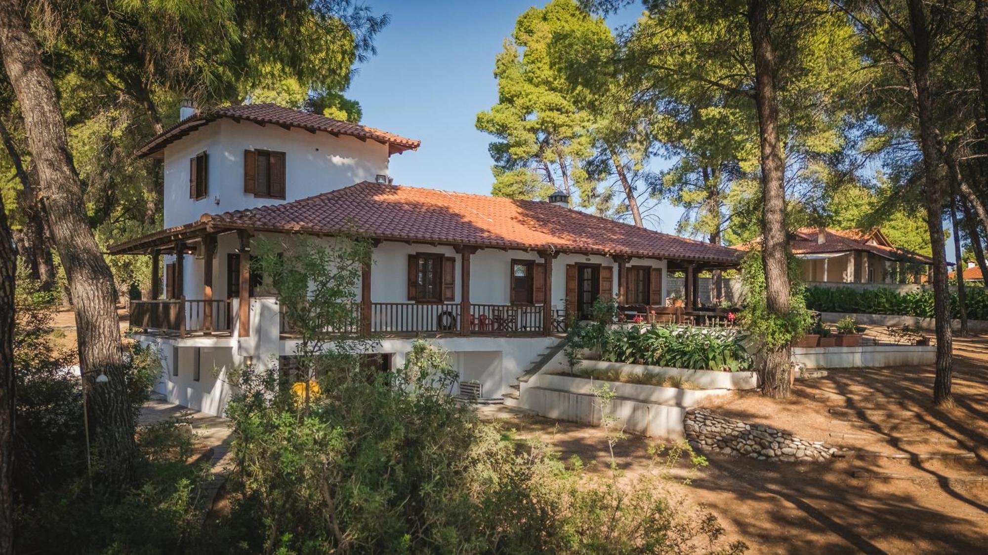Squirrel Beach Front Villa, Metamorfosi 外观 照片