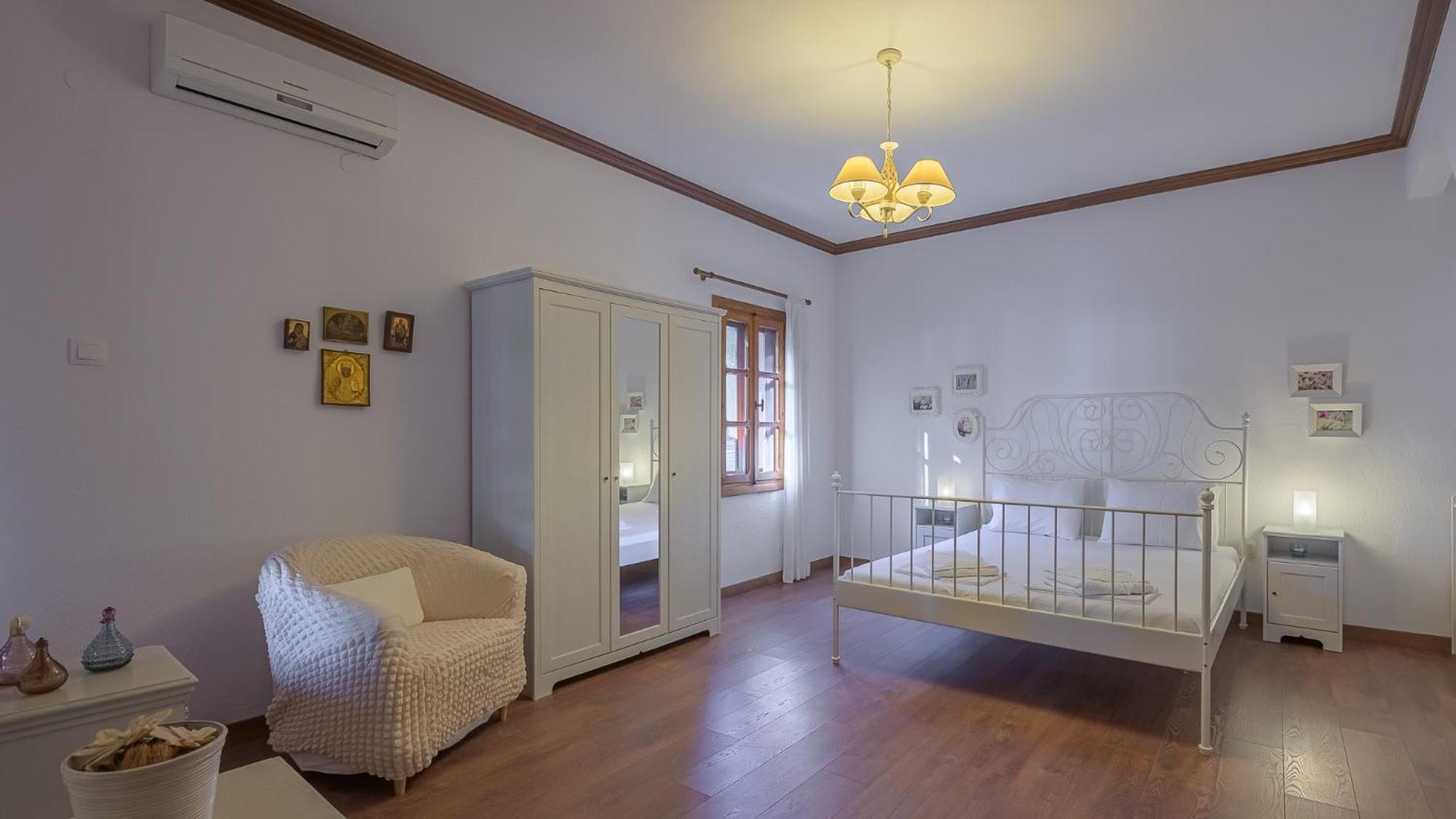 Squirrel Beach Front Villa, Metamorfosi 外观 照片